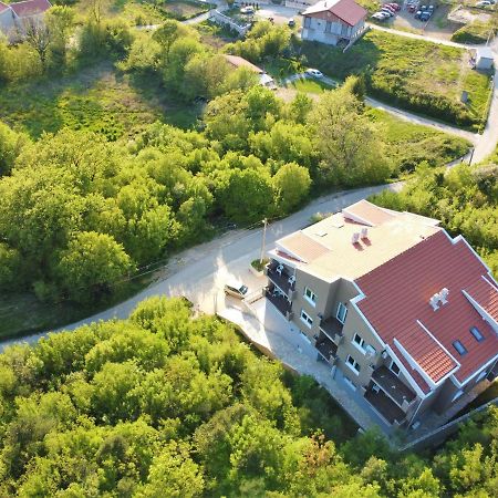 Divine Apartments Budva Lastva Grbaljska Exterior photo